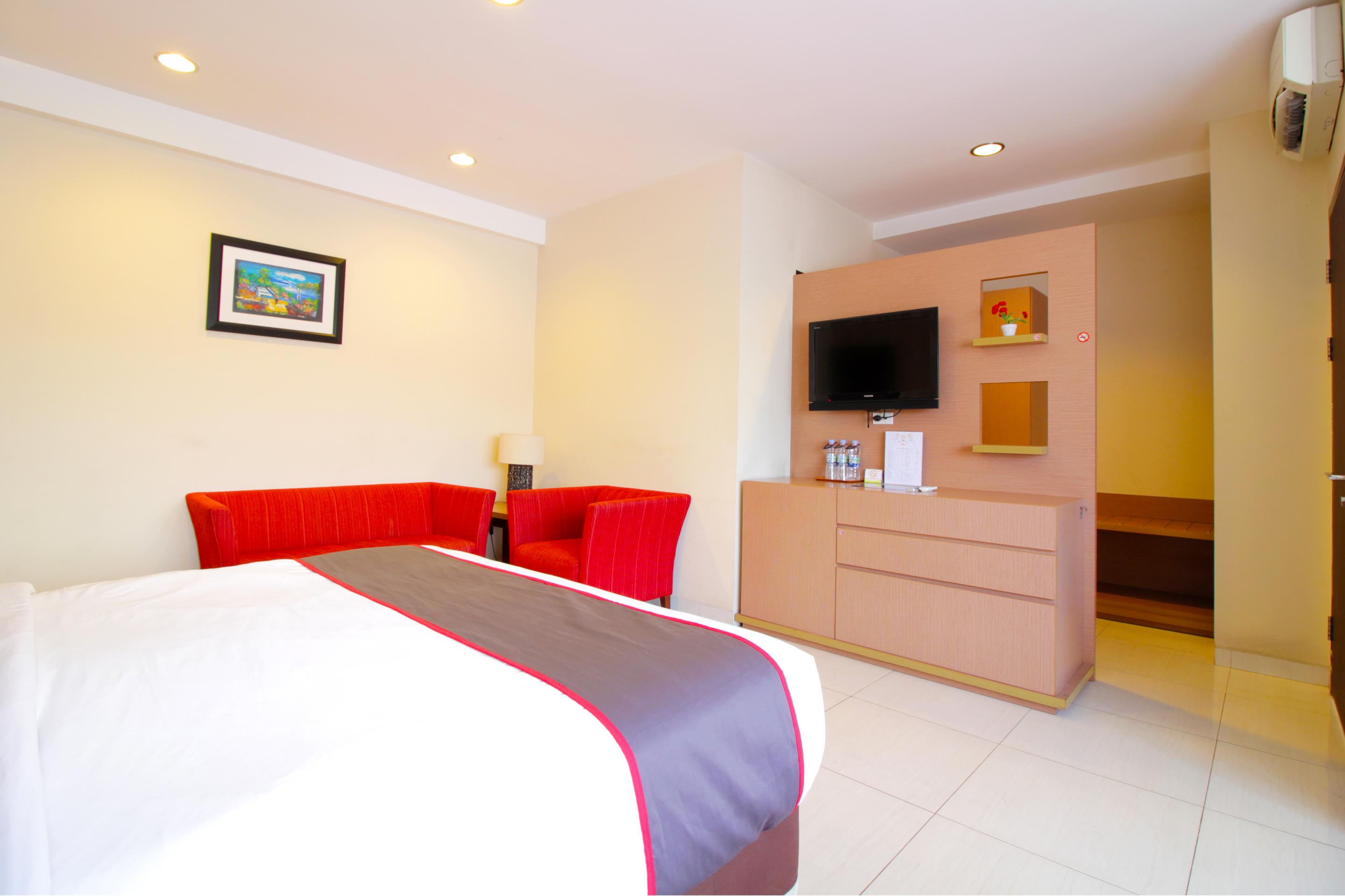 Hotel Collection O Pasteur Near Paris Mall Formerly Sweet Karina 3*